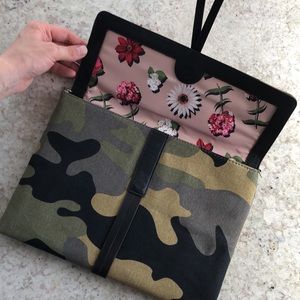 Camo clutch w/ floral detail